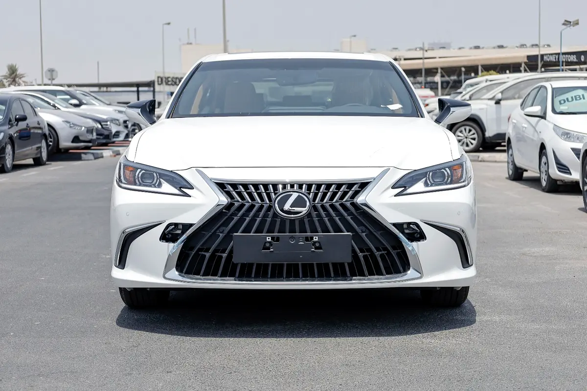 Lexus ES-Series 2025 — photo 1 of 15