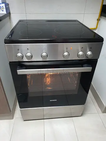Siemens freestanding electric cooker with ceramic hob and oven - good condition