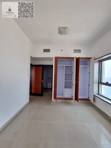 For sale 2 Bedroom Apartment with Direct Sea View – Corniche Tower