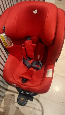 Joie 360  spin with the base  red convertible/infant car seat - good condition