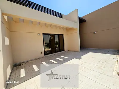ELEGENT, WESTREN DESIGN, 5 MASTER BEDROOM VILLA WITH HUGE TERRACE AND AWAY FROM FLIGHT ZONE