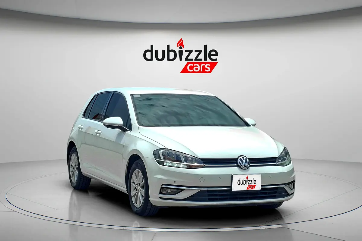 Volkswagen Golf 2019 — photo 1 of 13