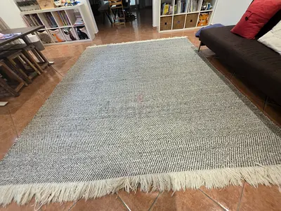 Handmade Flatweave Wool Rug with Fringe - 250x280cm (Gray/White)
