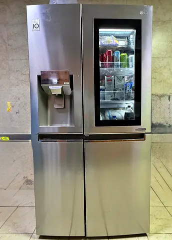 LG Instaview side by side refrigerator freezer for Sale With Water Dispenser and Ice Maker