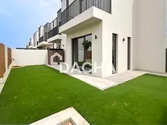 VACANT | Unfurnished | Landscaped