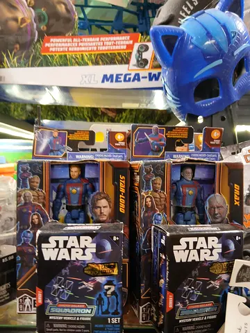 Mixed boxed action figures (Star Wars  Marvel) - new in box, bulk set