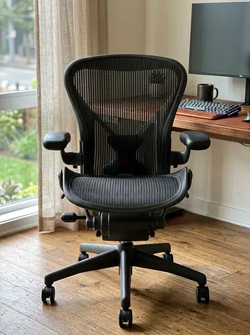 Hermanmiller aeron chair