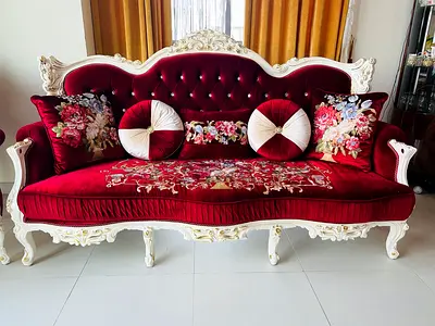 Vintage-style carved wooden frame red velvet 8-seater sofa (3+3+1+1) with cushions