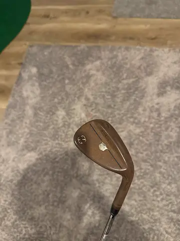 Wilson Staff FG Tour PMP 52° Wedge