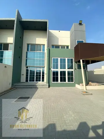 فيلتان في الرقيبة تملك حر للخليجيين و العرب موقع استراتيجي