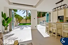 3 Bedrooms I Fully Upgraded I Single row