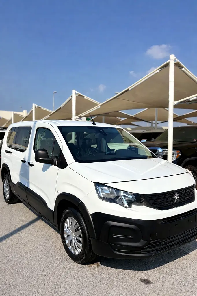 Peugeot Rifter 2022 — photo 1 of 16