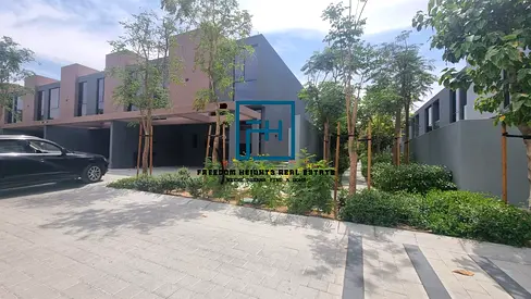4-Bed Corner Townhouse with Majlis for Sale in SARO – Masaar
