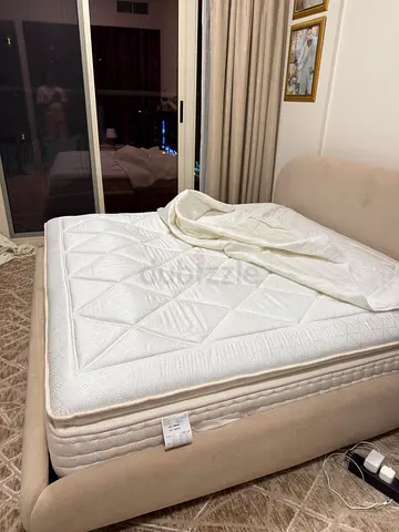 Super king size mattress (beige) - good condition