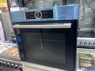 Bosch serie 8 built- in oven same like new condition