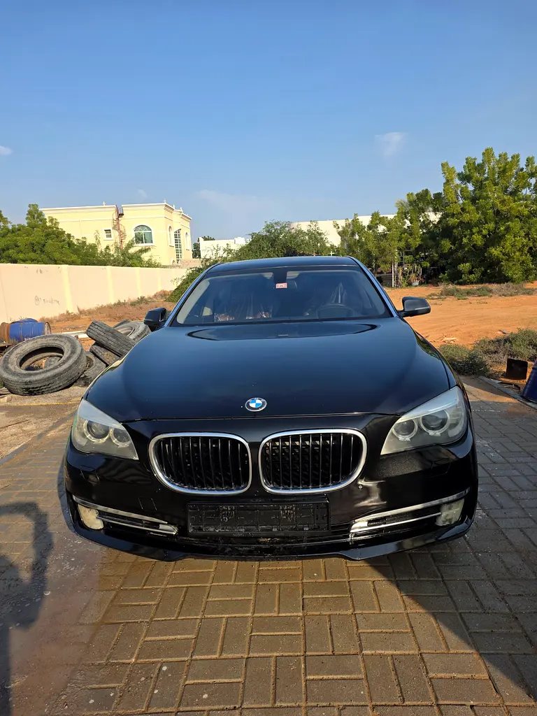 BMW 7-Series 2014 — photo 1 of 7