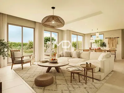 In Casares| Double Row| Full Amenities| Prime Area