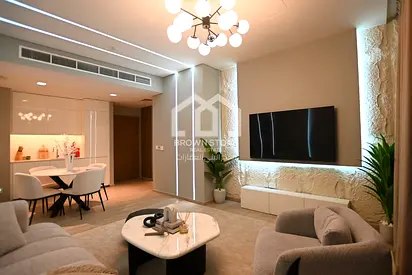 Amazing Unit | Mid Floor | Fully Furnished | Canal View