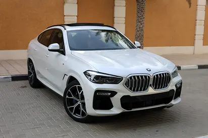 BMW X6 xDrive40i 2021 GCC Specs -FULL SERVICE HISTORY- UNDER WARRANTY &amp; SERVICE-Pristine Conditi