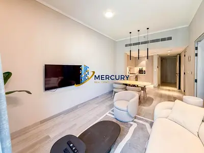 Smart Modern Furnished - Kept well maintained