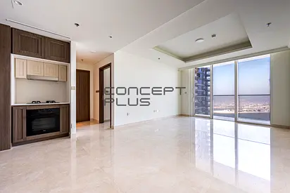 Palm View | Vacant | Luxury Apartment