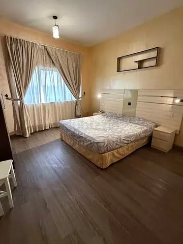 FULLY FURNISHED LUXURIOUS  MASTER BEDROOM WITH UNDER GROUND PARKING AVAILABLE KHALDIYA CLOSE TO KFC