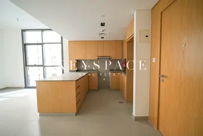 Move-In Ready Apartment with Quality Finishing Touches | Resale