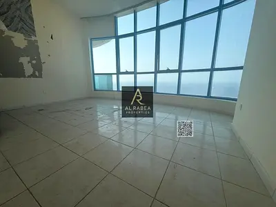 شقه تجاري اطلاله بحريه -الصيانه علي المالك-استور-مساحات واسعه-غرفه خادمه