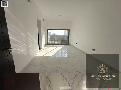 Elegant first occupancy apartment with wardrobes, 1 month free, master bedroom, spacious living room, modern finishes decor prime location near servic