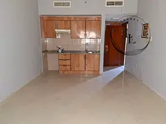 SPACIOUS STUDIO JUST 25K WARDROBE NEAR DUBAI