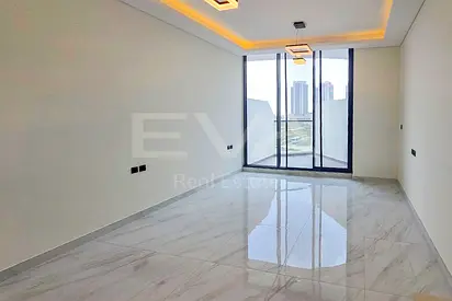 POOL AND AMENITIES VIEW | CORNER UNIT | BIG LAYOUT