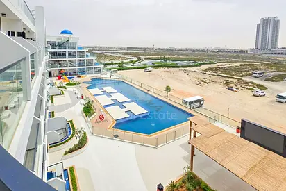 POOL AND AMENITIES VIEW | CORNER UNIT | BIG LAYOUT