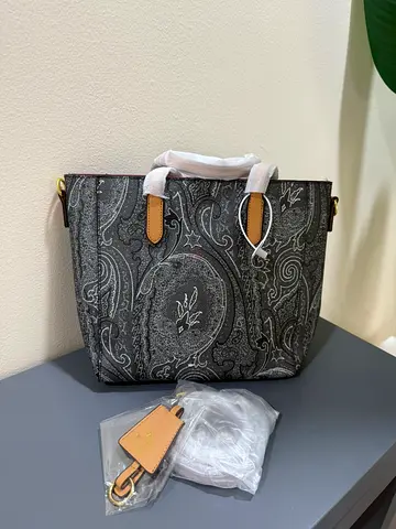 Grey Paisley Tote Bag with Detachable Strap (Like New)