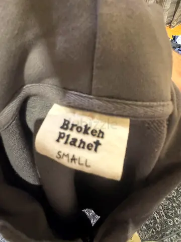 Broken planet zip hoodie small