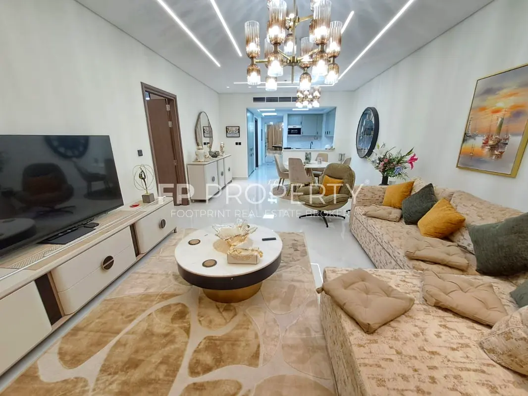 Luxurious 1 Br Apartment | Sea View | High Floor