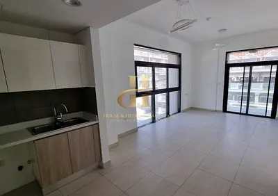 Community View | Corner 1 Bed | Vacant