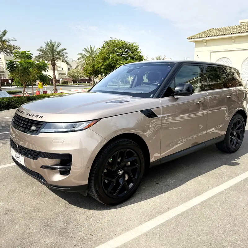 Land Rover Range Rover Sport 2023 — photo 1 of 16