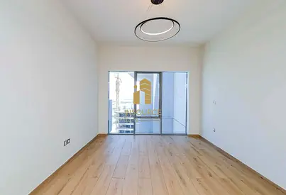 Move In Next Week/Best Price /Next to Metro