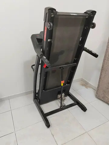 Foldable Treadmill - Compact Home Running Machine (Used)