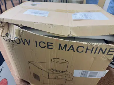 Snow ice maker machine