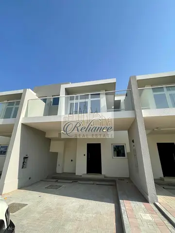 3BR Townhouse | Great Layout | Garden