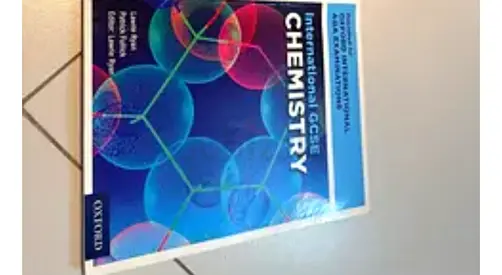 International GCSE Chemistry textbook (Oxford) - G. Wade / D. W. Clark - Excellent condition