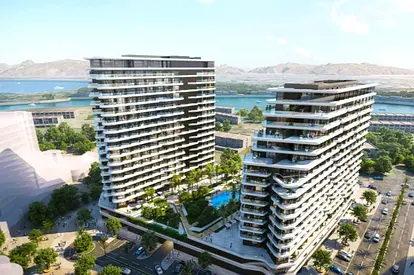 OP Price / Beach access / Handover Q3 2026