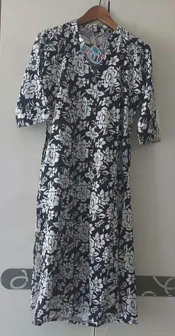 Female medium size casual day to day dress