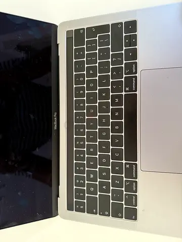 MacBook Pro 13-inch 2019 intel core i5, 1.4 ghz/8gb/256gb/Touch Bar