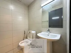 VERY SPACIOUS 2 BEDROOM APARTMENT AT THE MAIN LOCATION READY TO MOVE.