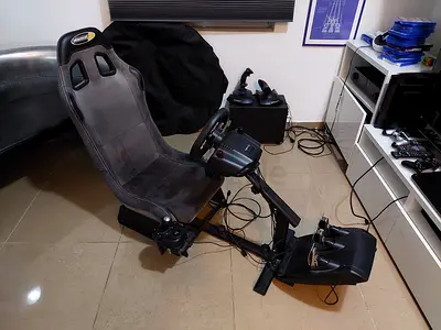Playseat Racing Seat with Logitech controls for Xbox