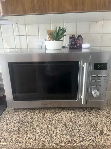 Kenwood Stainless Steel Countertop Microwave Oven - Good Condition