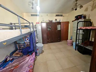 Bed space available for executive Indian bachelors