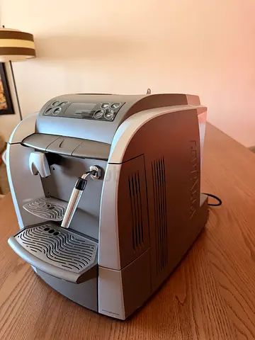 Lavazza LB 2300 Coffee Machine – excellent Condition